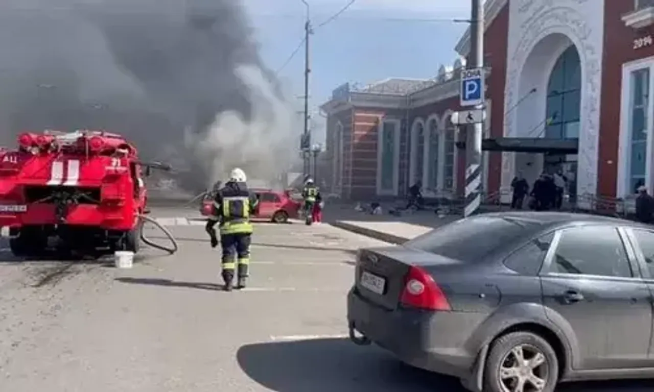Over 30 evacuees killed, 100 wounded in Russian rocket strike on Ukrainian station