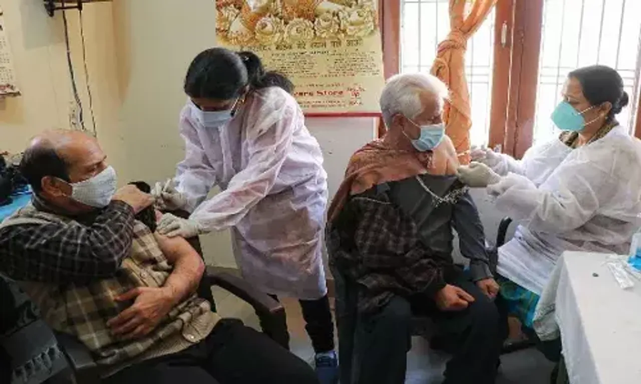 Covid-19: India records 2,35,532 new cases in last 24 hours, deaths soar by 871