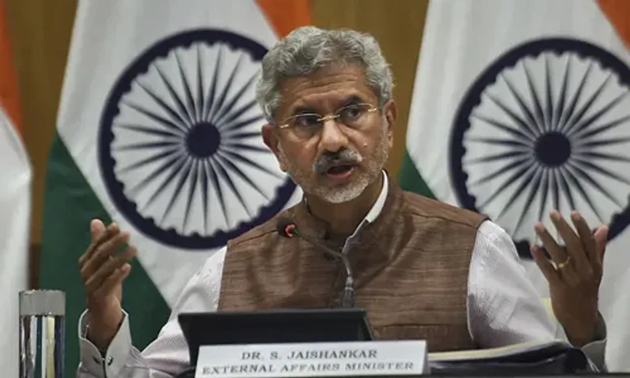 "Technology a Double-Edged Sword" says Foreign Minister