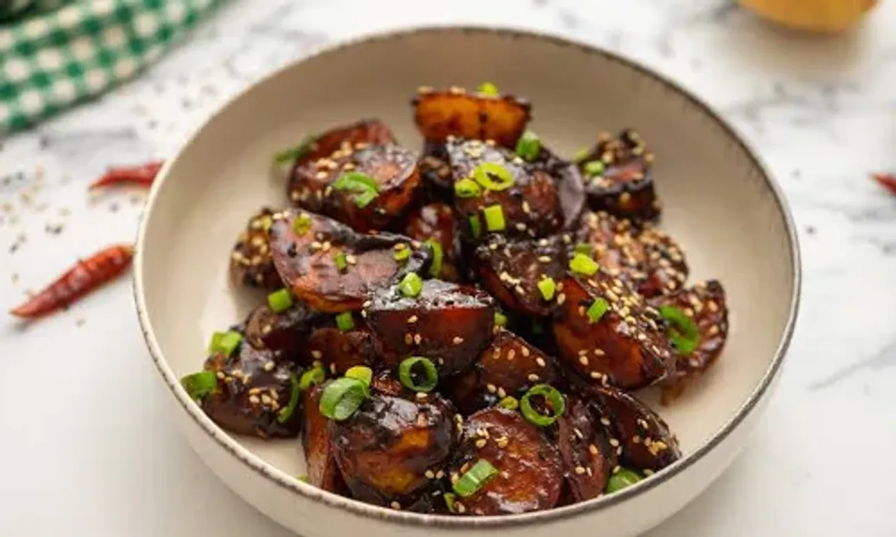 Asian Glazed Potatoes Recipe: Try this Asian recipe which will instantly become your favourite