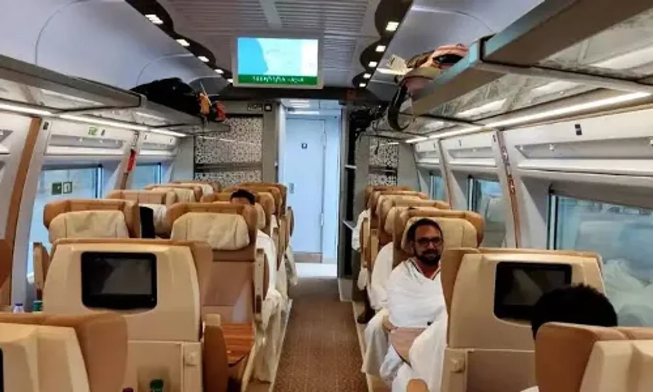 Indian Haj pilgrims travel from Jeddah to Makkah in high-speed train for first time