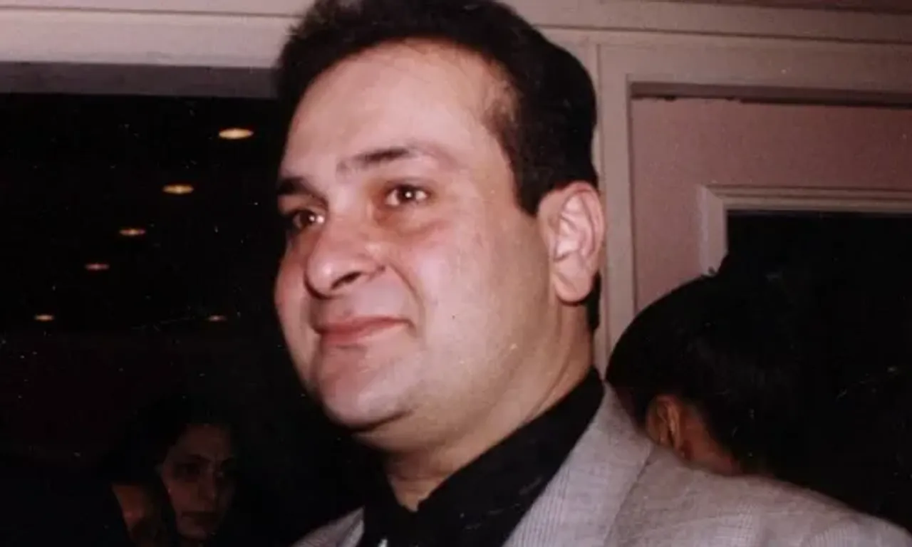 On the first anniversary of Rajiv Kapoor's death, Karisma Kapoor, Kareena Kapoor, and Armaan Jain pay tribute