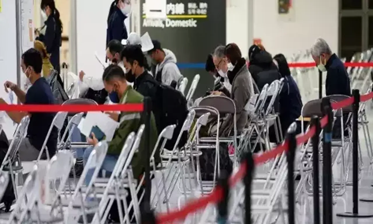 More than 100 Japan flights cancelled due to heavy snow