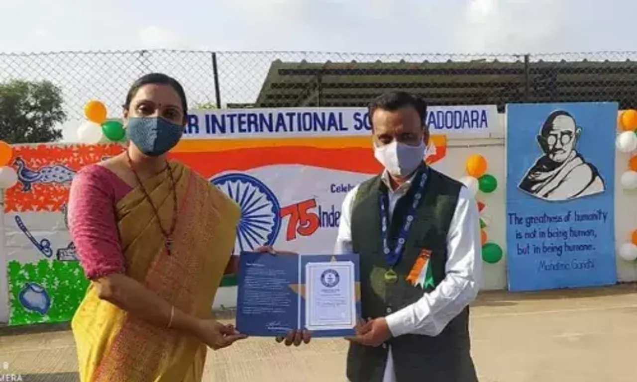 Vadodara art teacher registered his name in Guinness Book of World Records