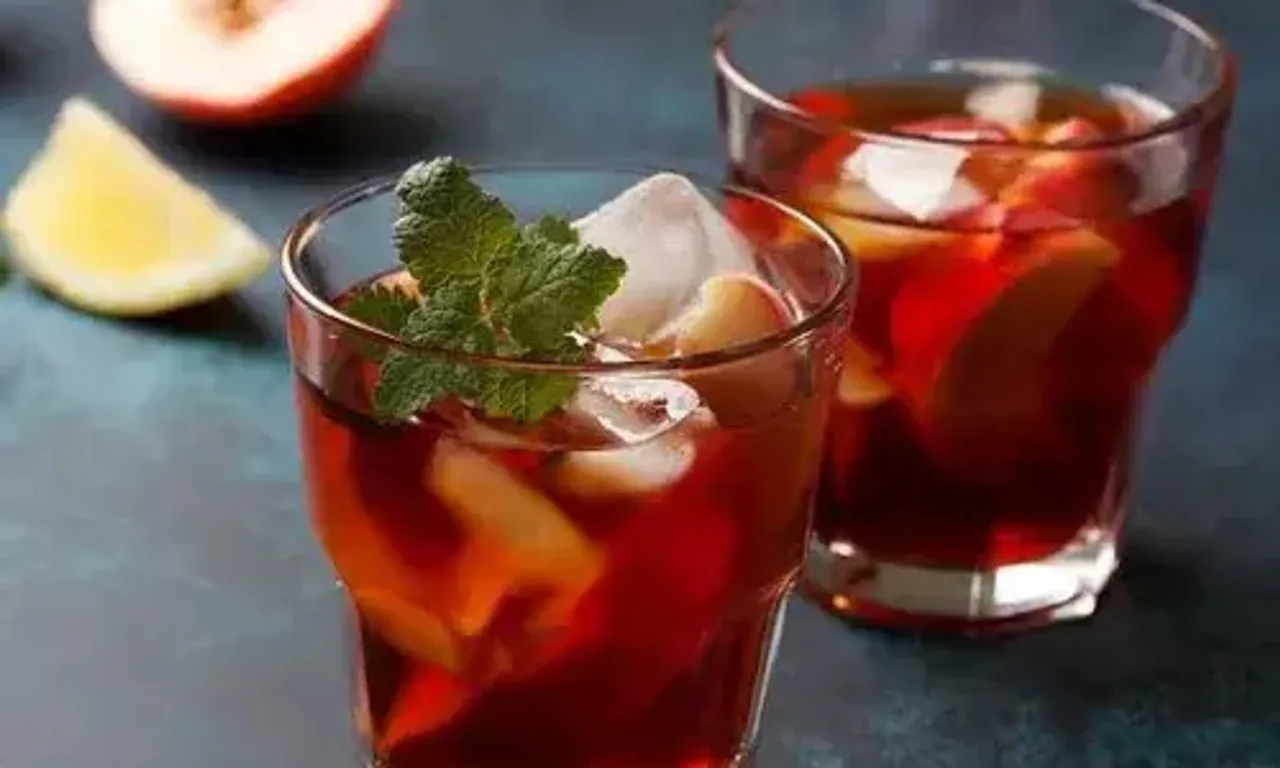 International Tea Day: Peach Iced Tea recipe