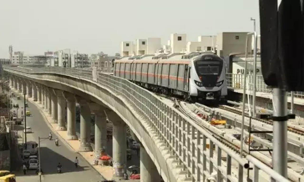 Metro rolls in Ahmedabad's west for 1st time