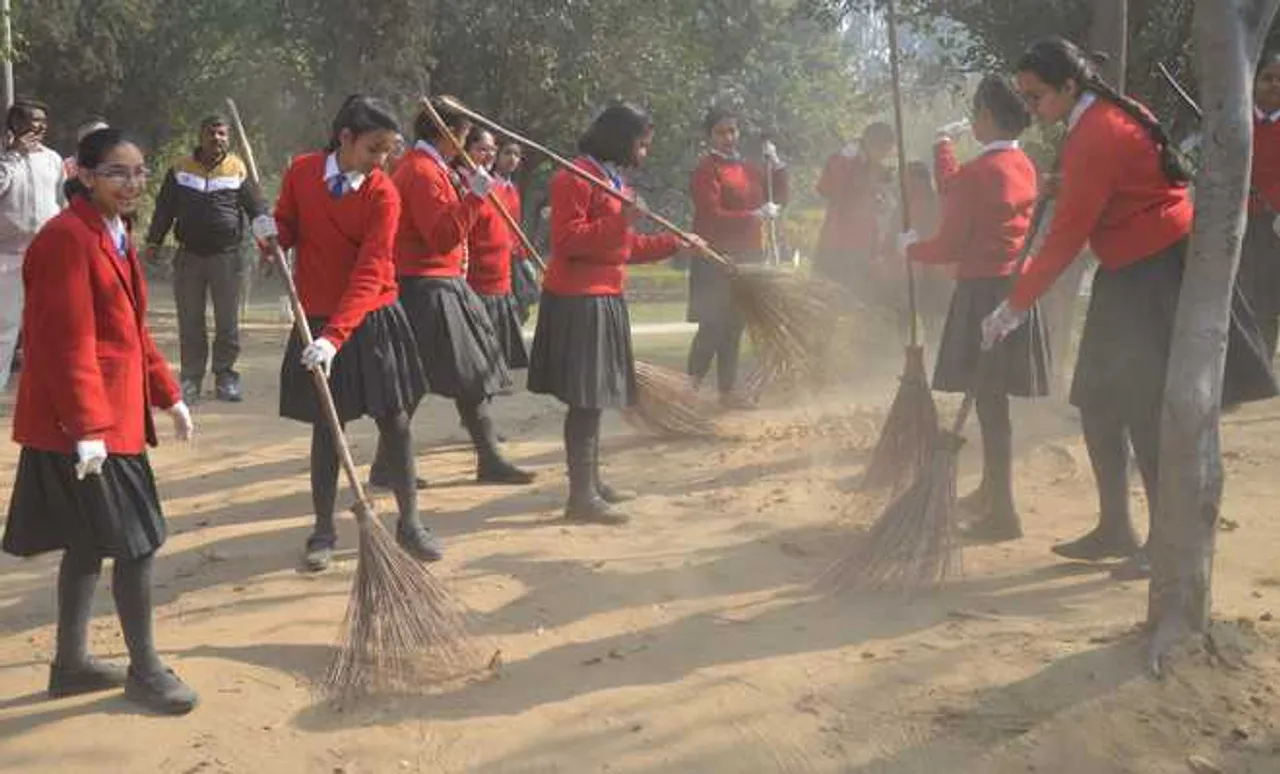 Government urges Banks to pitch in for Swachhta Mission.