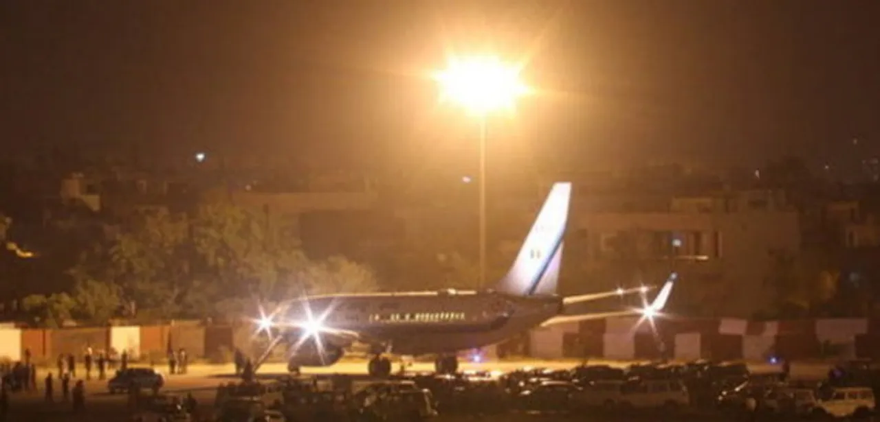 Emergency Landing of PM Modi's Flight at Jaipur Airport ,due to Bad Weather