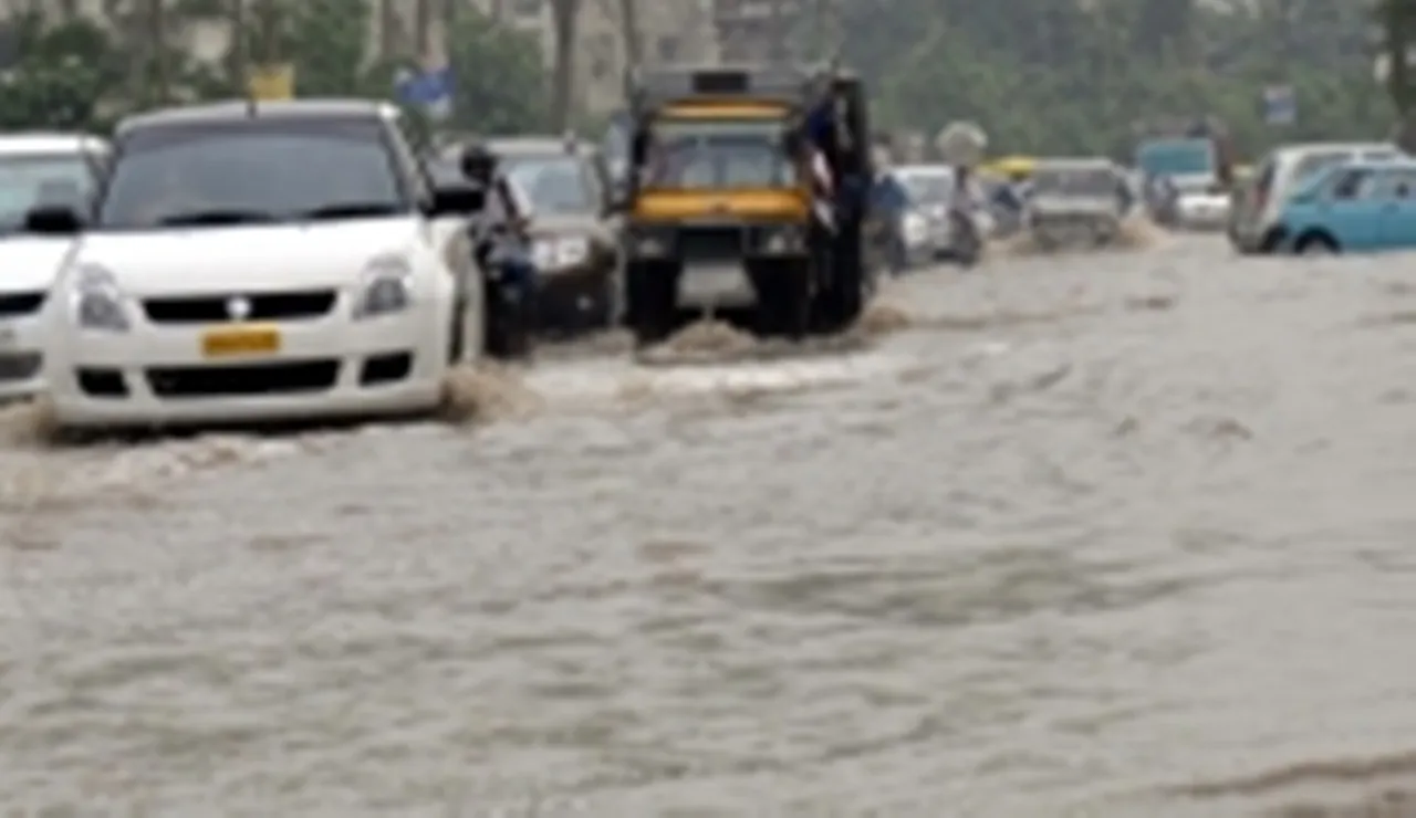 Gurgaon waterlogging forces schools to shut, calls to avoid travelling