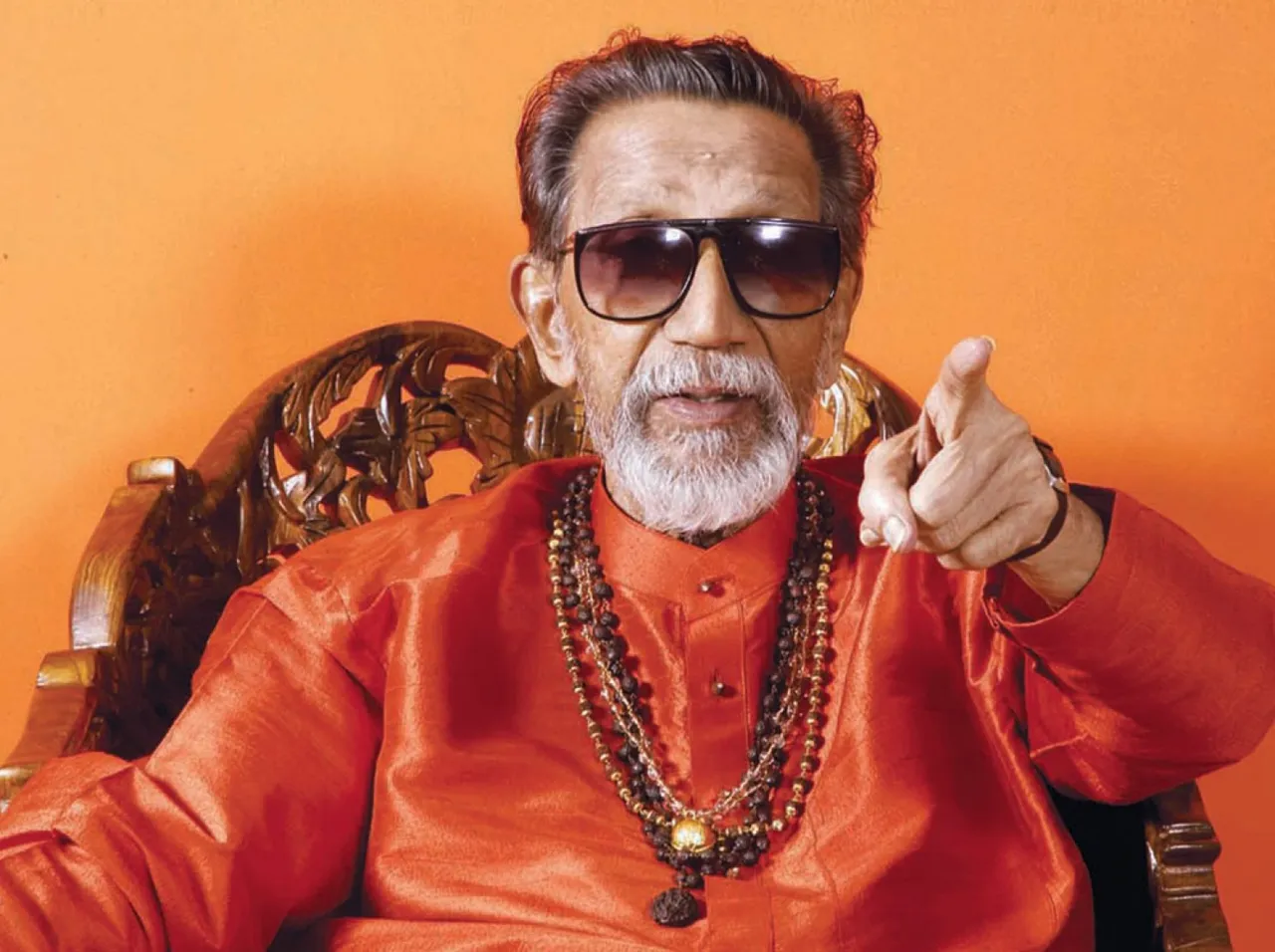 Who Should Play Bal Thackeray in his biopic ‘Saheb’?