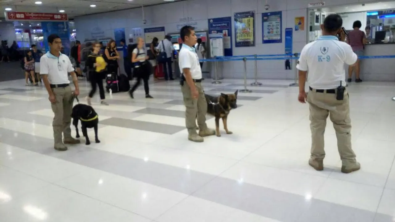 4 Dead In Serial Blasts in Thailand, Many Tourists Injured