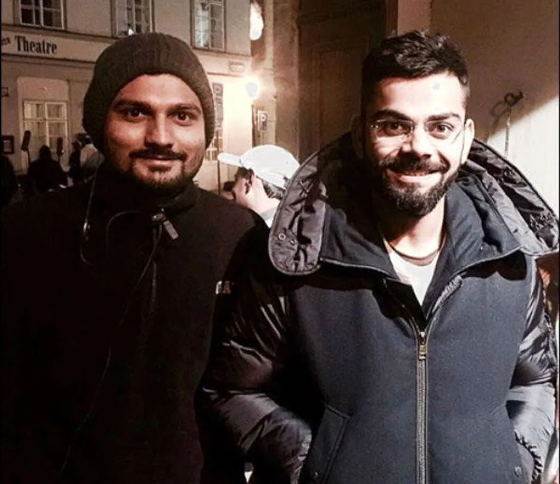 See Pic : When Anushka Sharma turned photographer for Virat Kohli and fan
