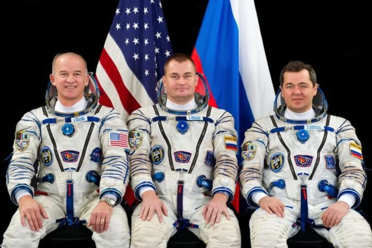 Expedition 48 astronauts lands safely on Earth