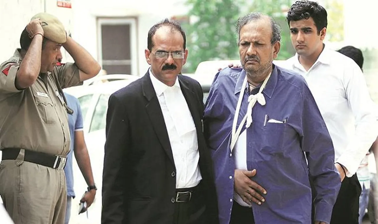 Suspended corporate affairs ministry officer, son commit suicide