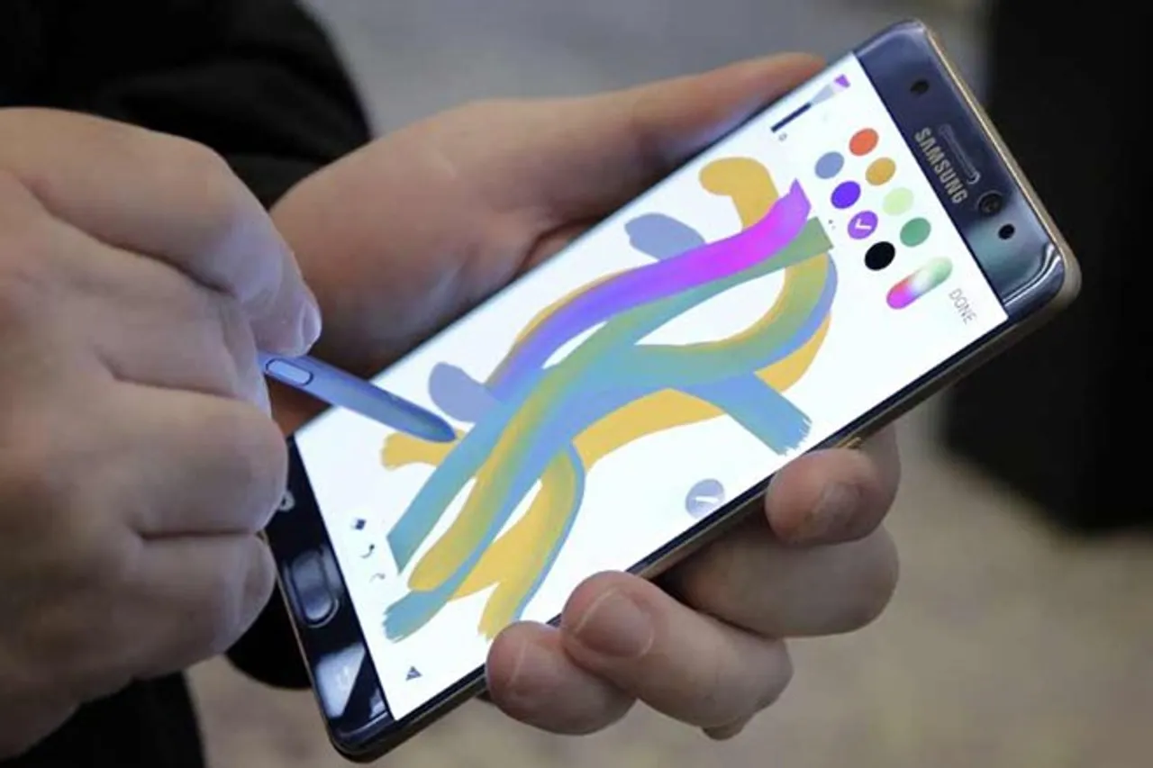 Government prohibits use of Samsung Galaxy Note7 on board aircraft