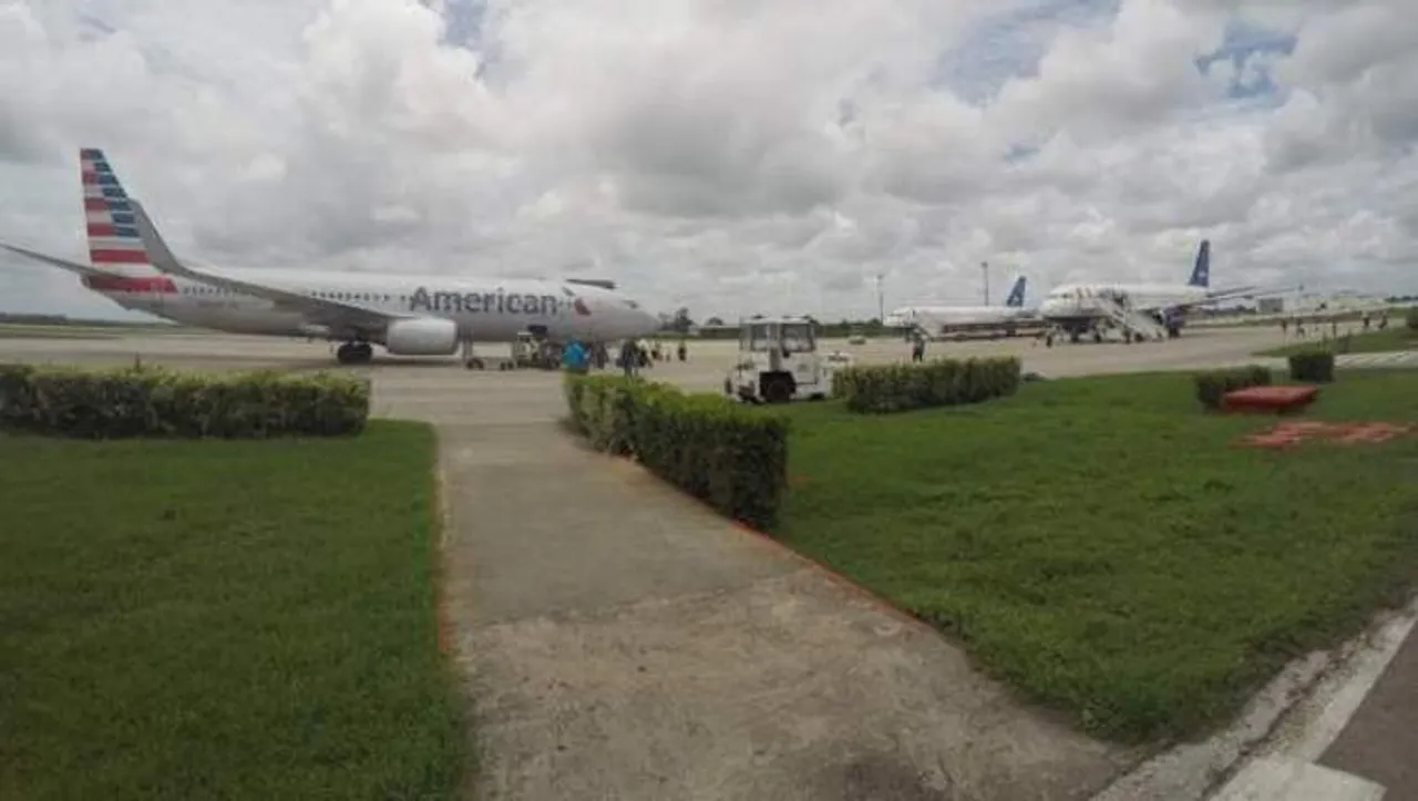 Over 3,800 flights cancelled in US ahead of Hurricane Mathew