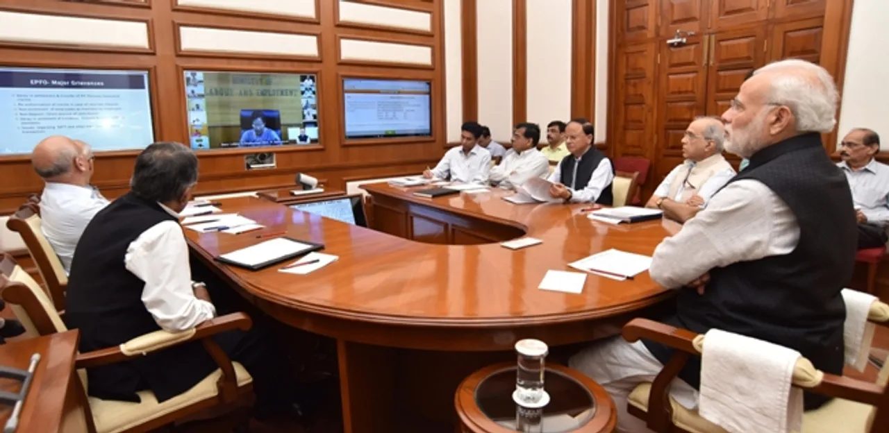 Modi asks Chief Secretaries to ensure drinking water in 500 towns