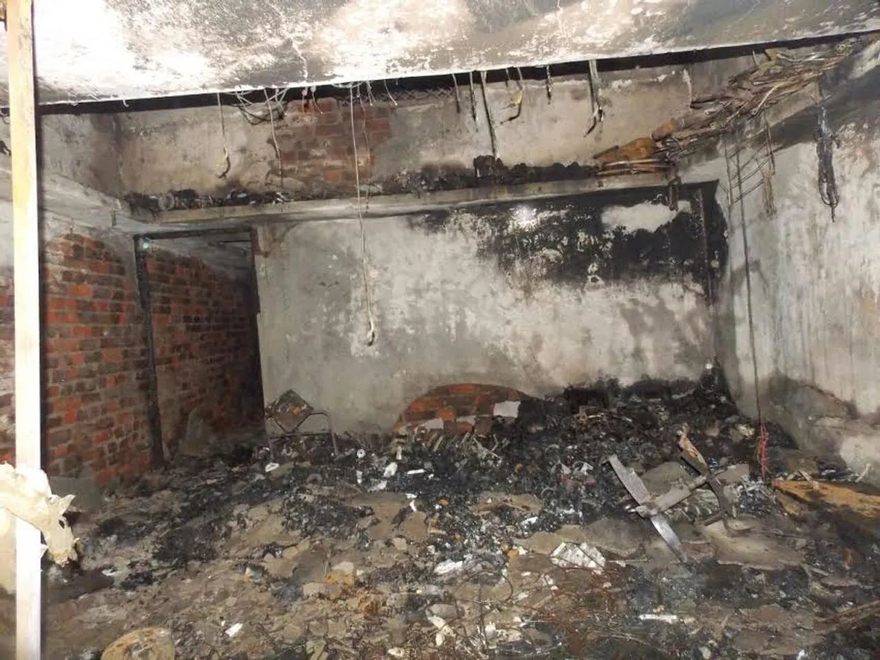 8 died in major fire in makeshift cracker shop in Rustampura village in Waghodia Taluka