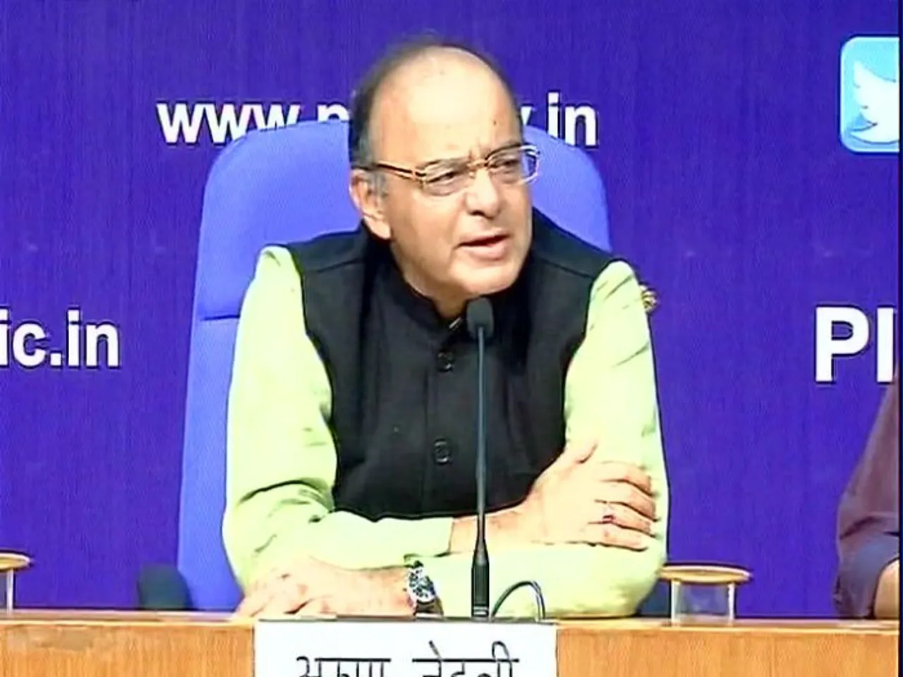 About Rs 2 lakh cr deposited in banks till Saturday afternoon