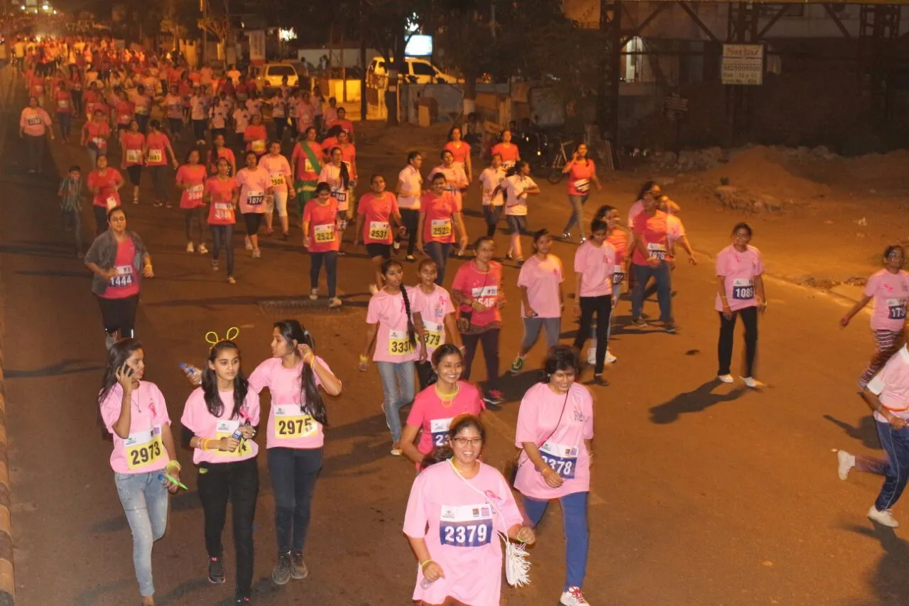 First Neon run in Vadodara for awareness of Breast cancer