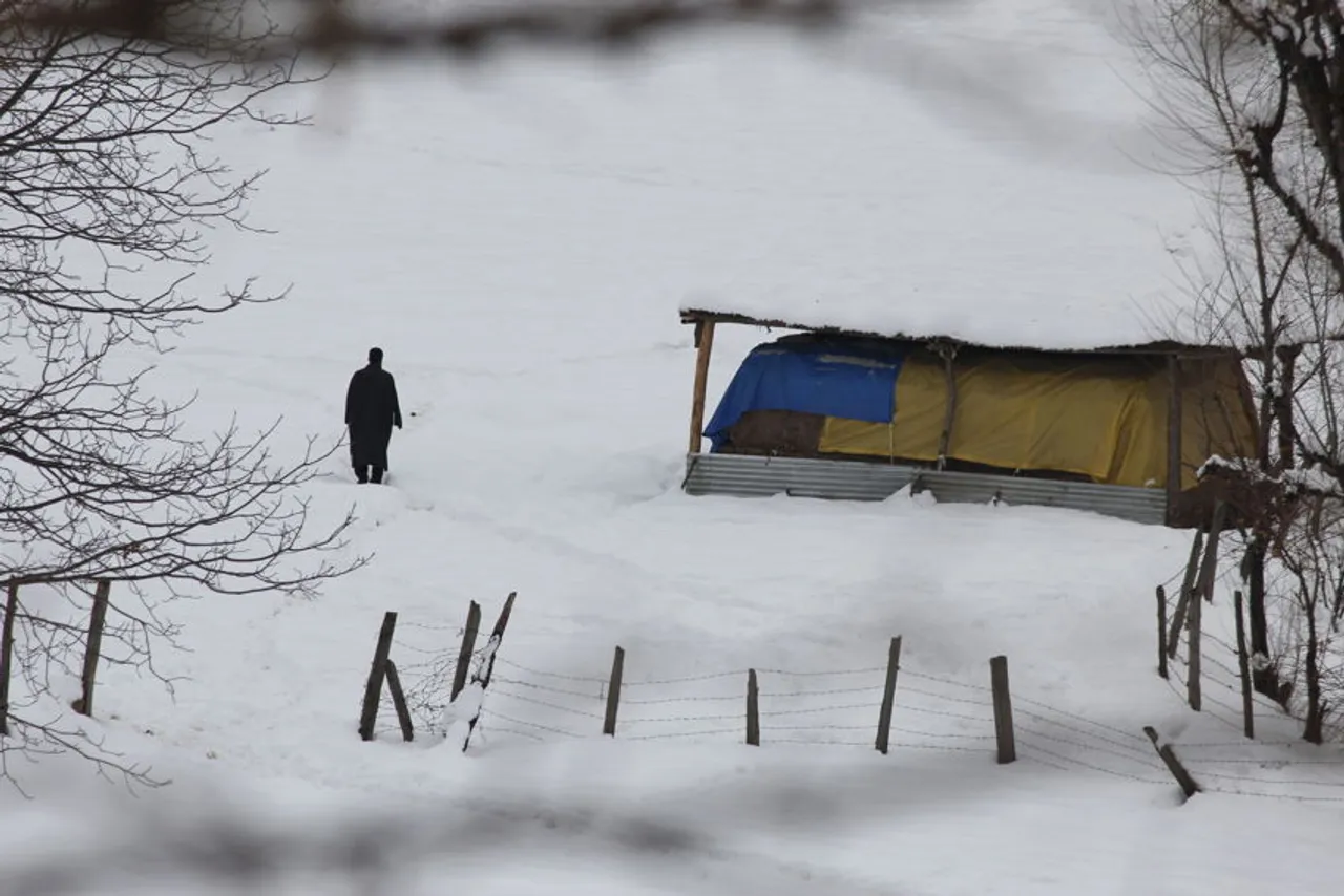 Night temperatures above freezing point in Kashmir