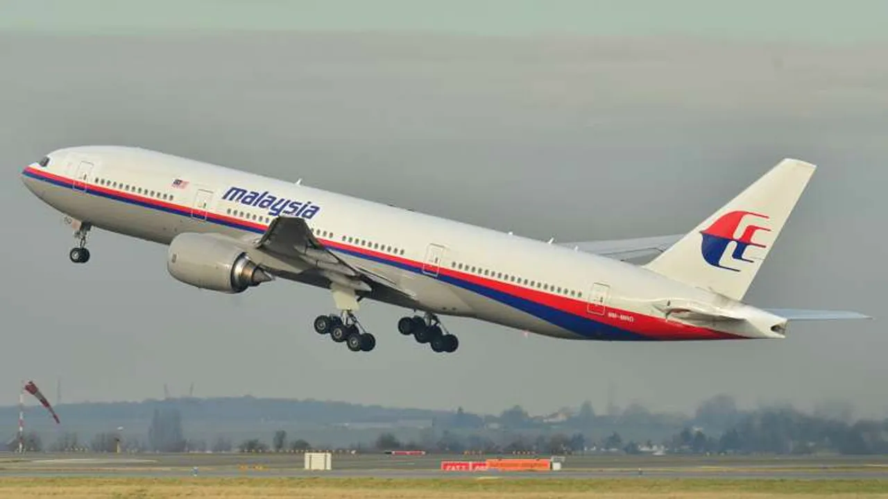 MH370 descended rapidly before crashing