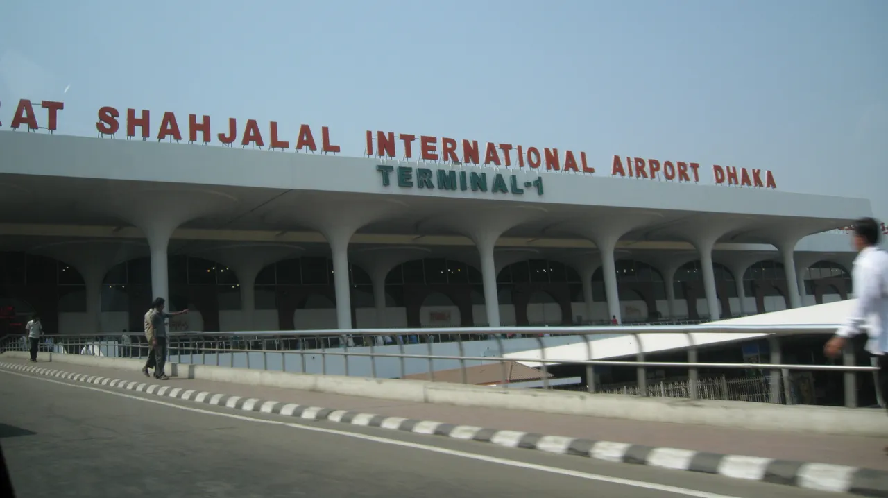 One dead, three injured in Bangladesh airport knife attack