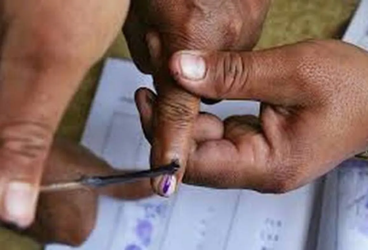 Indelible ink to prevent multiple cash withdrawals: FM