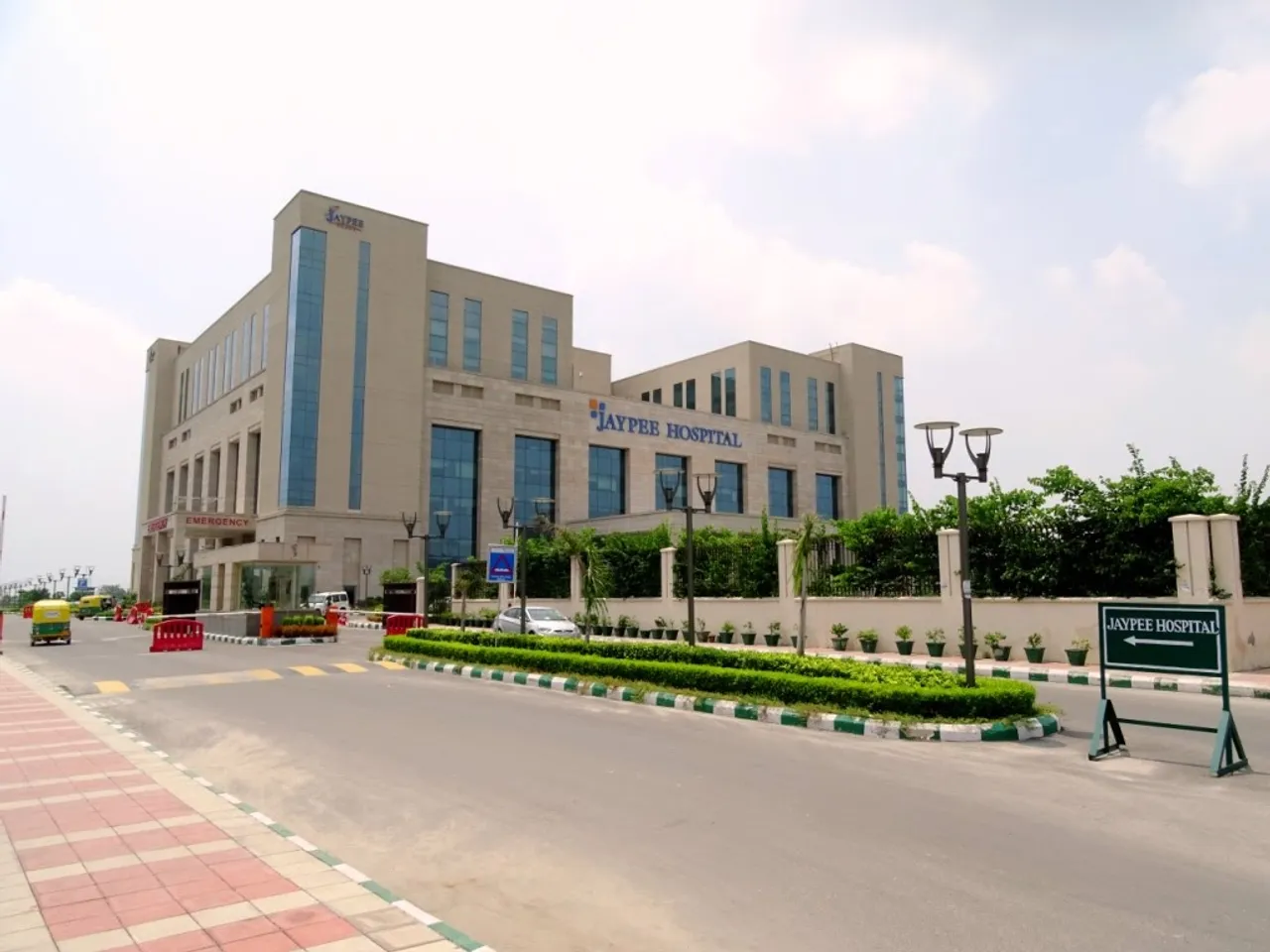Jaypee Hospital performs 100 transplants in 1 year