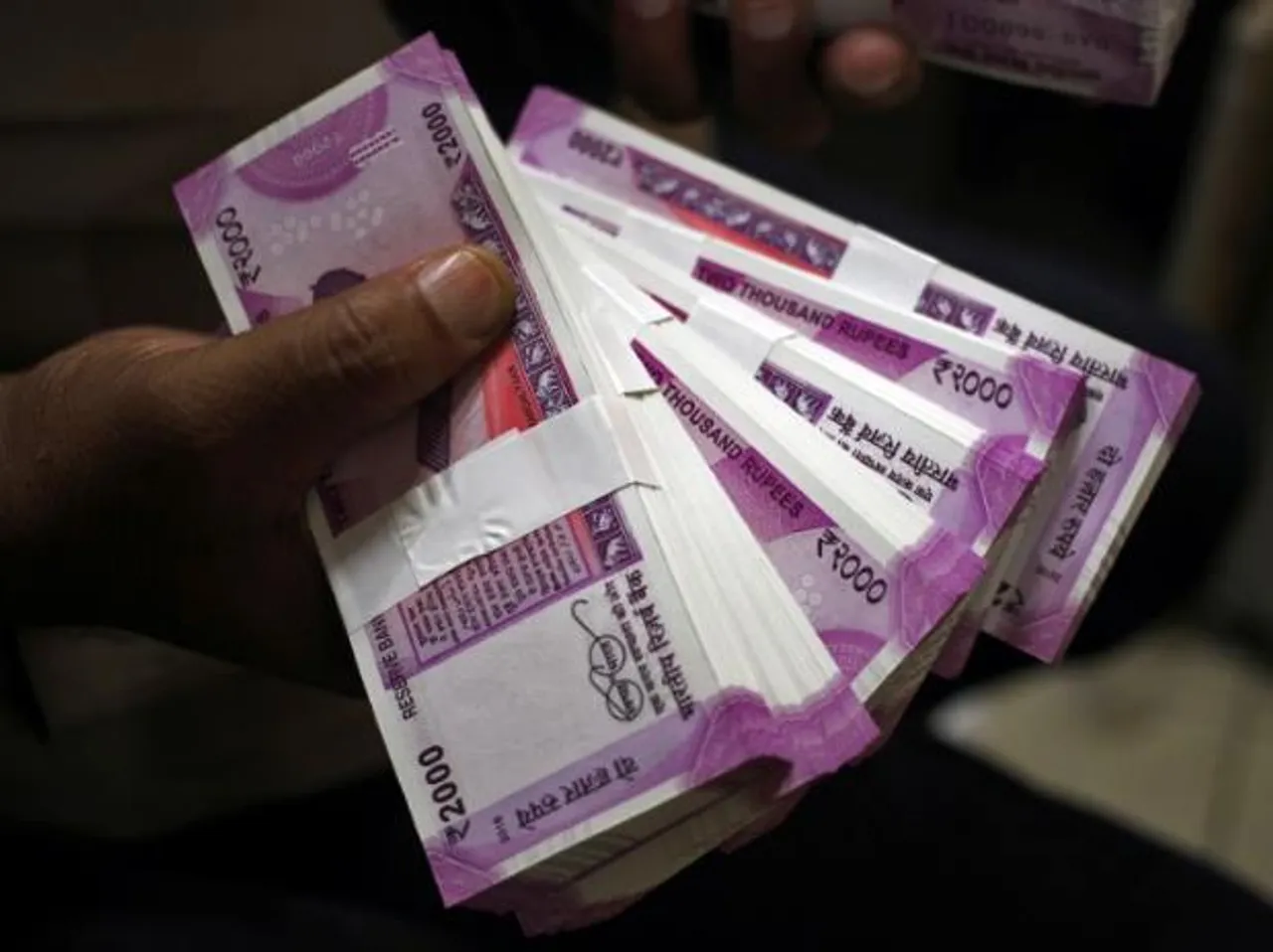 Union Cabinet mulls ways to promote cashless transactions