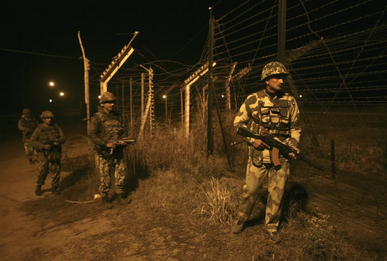 BSF trooper killed, 7 soldiers hurt in LoC firing