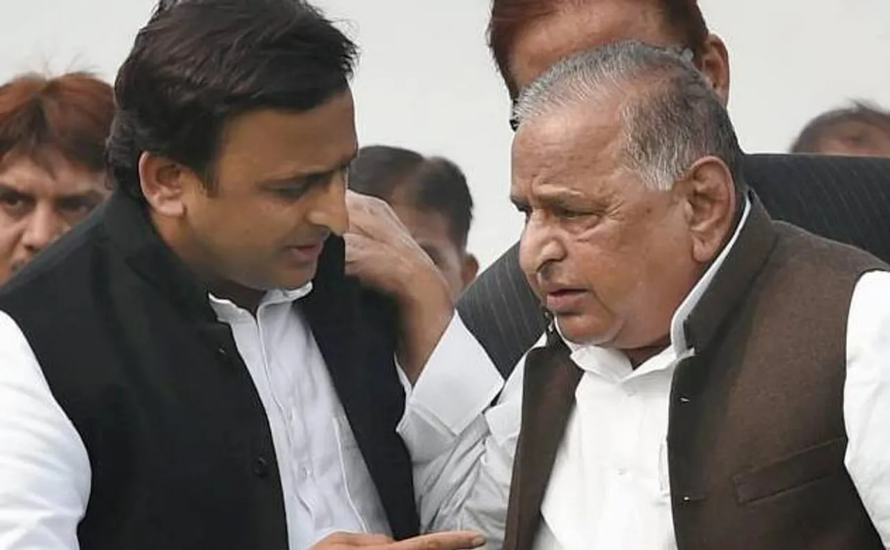SP revokes Akhilesh, Ram Gopal Yadav expulsion