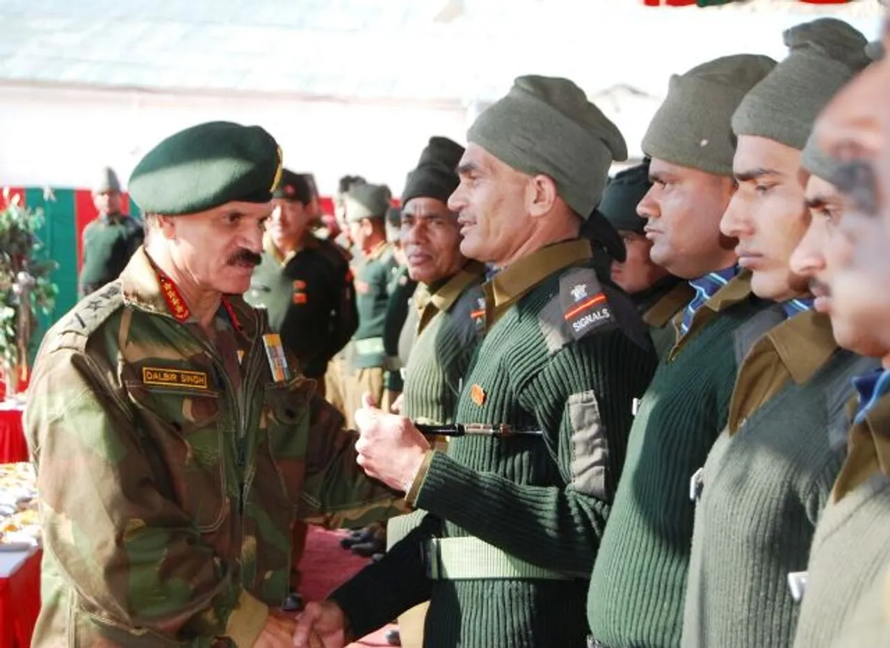Army chief makes farewell visit to Northern Command