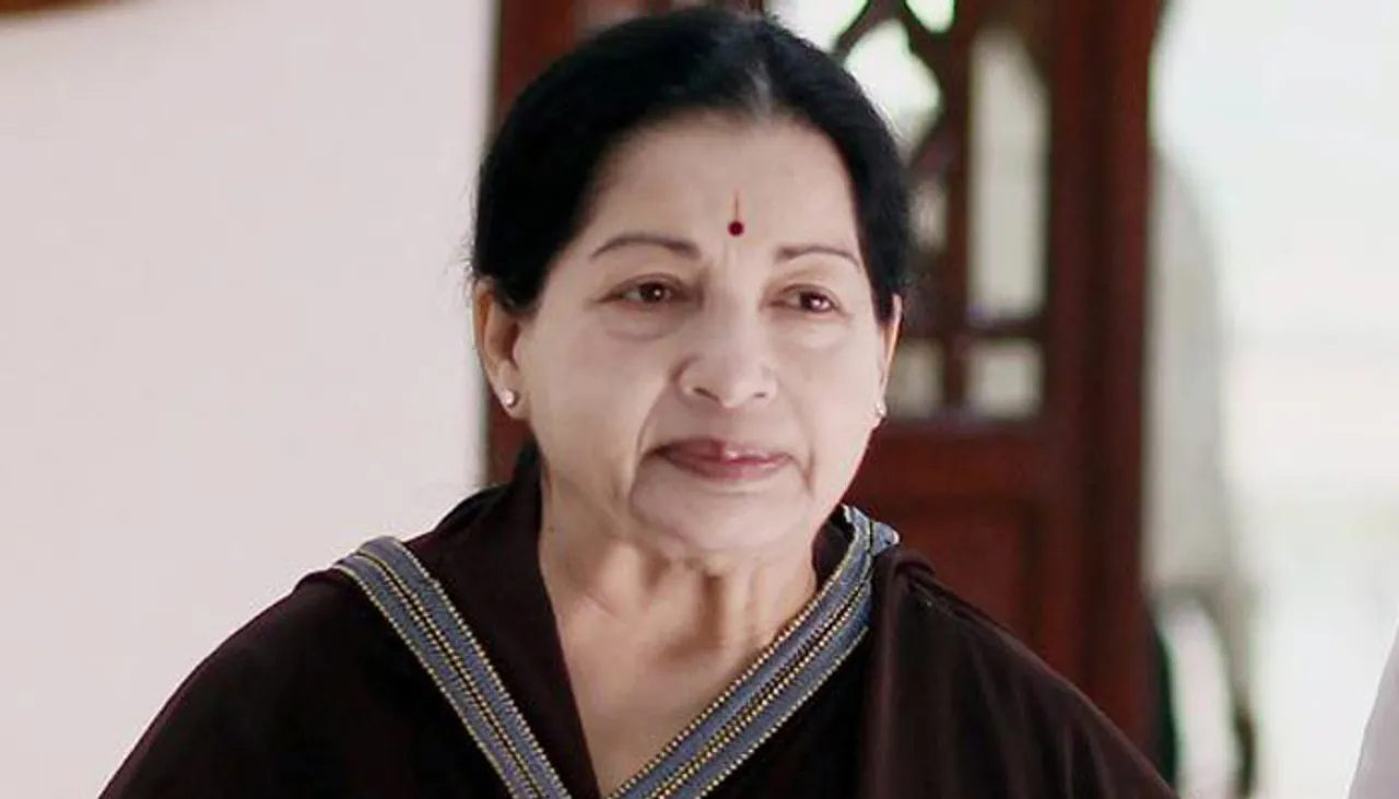 India loses visionary leader: Pranab on Jayalalithaa