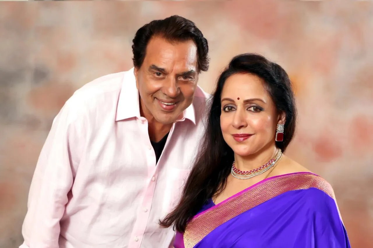Hema Malini wishes Dharmendra Happy Birthday