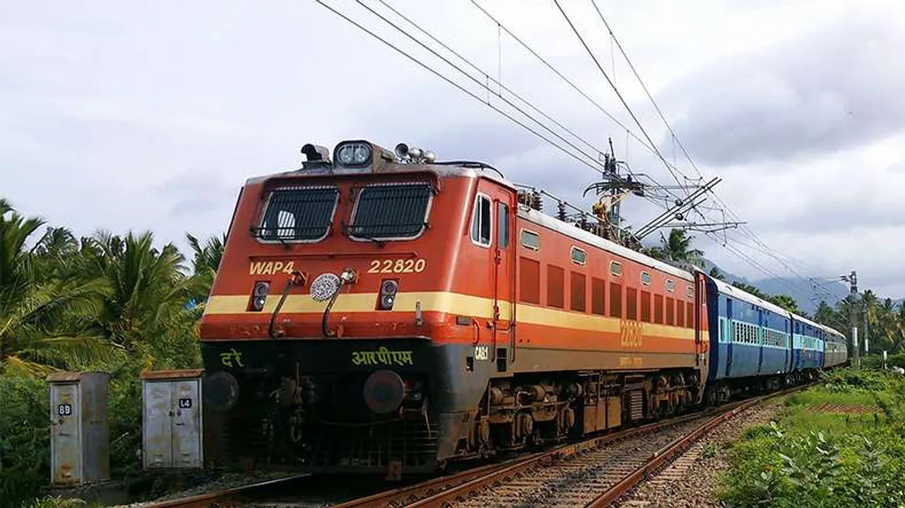 Western Railway sets an Unique example of excellent Passenger Services during Festive Season