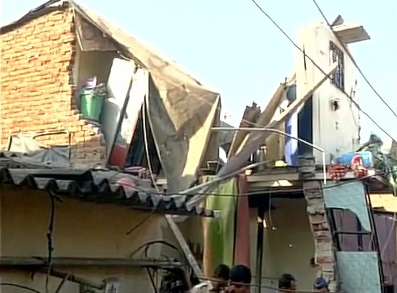 Mumbai gas cylinder blast kills three