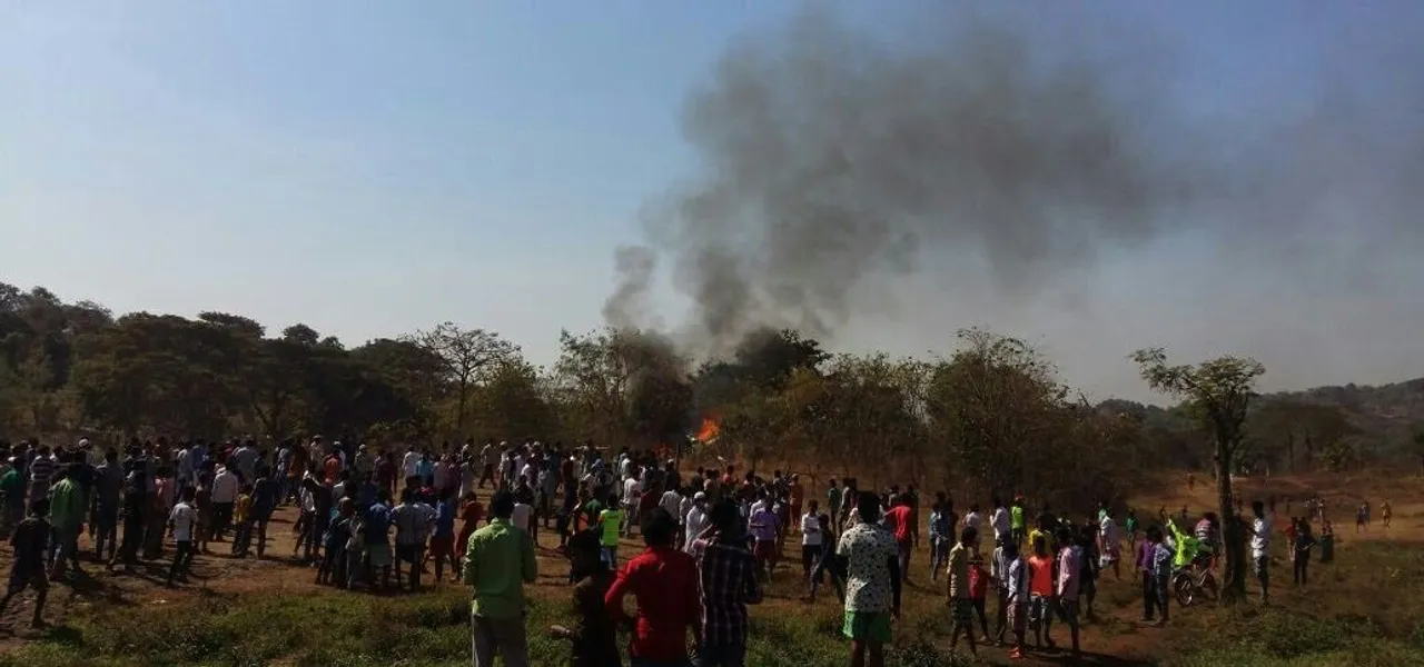 Pilot killed as private chopper crashes in Mumbai
