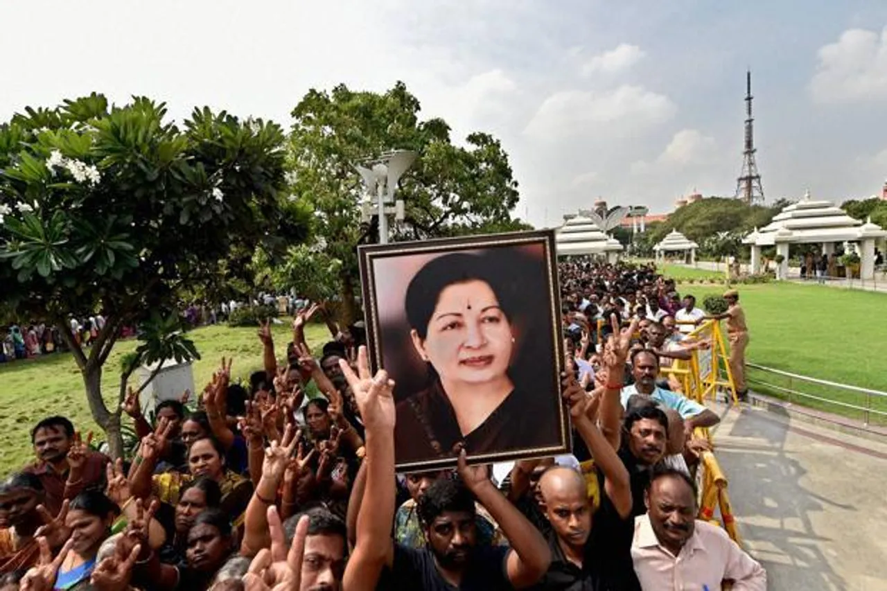 Madras HC casts doubt on Jayalalithaa’s sudden death