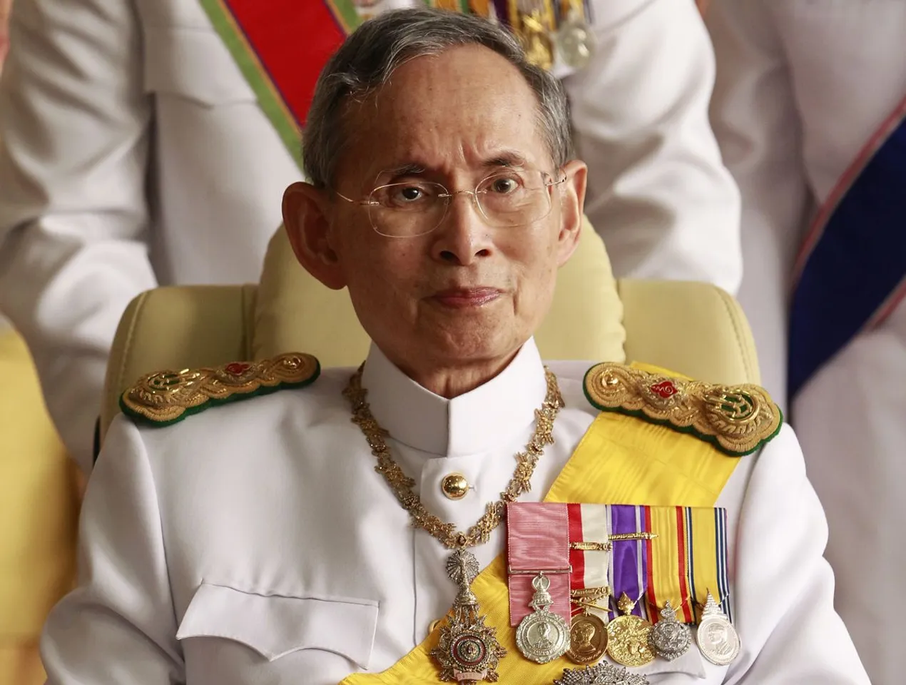 Thailand Post releases 9,999,999 postcards commemorating deceased King