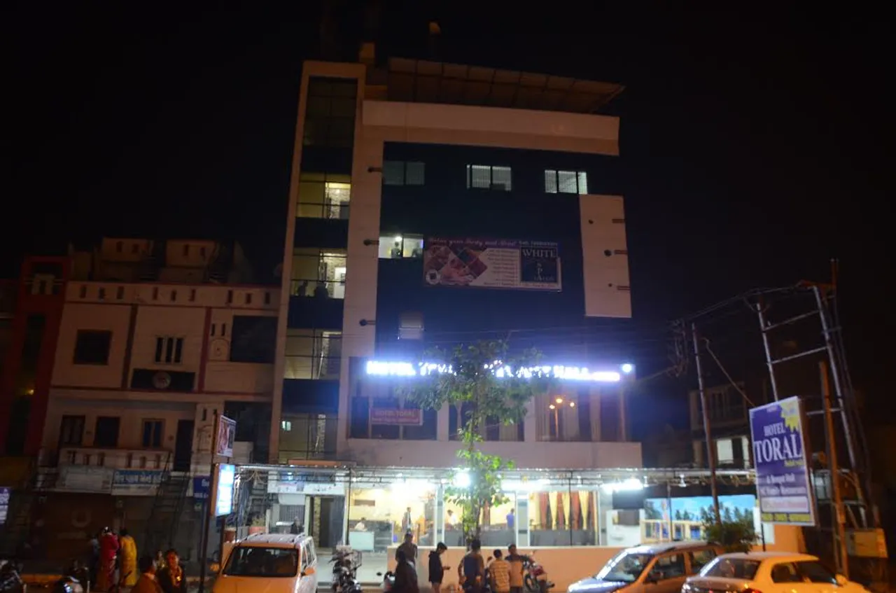 Police busted sex racket running from a Spa Saloon in Vadodara