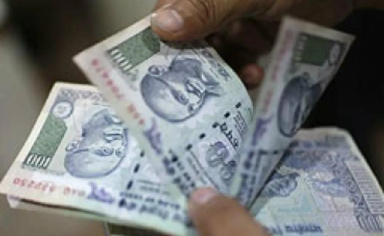 Nepal to get Rs 1 bn in 100 rupee notes from India