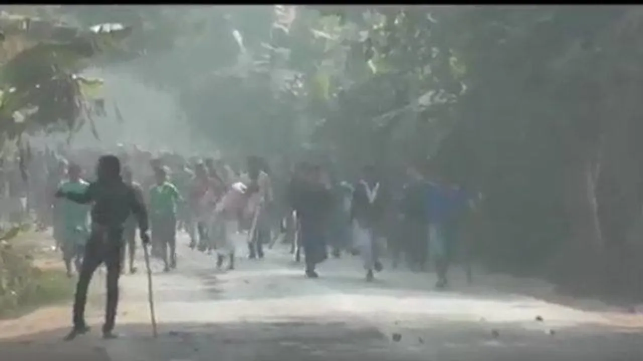 Protest against power grid project turns violent in Bengal