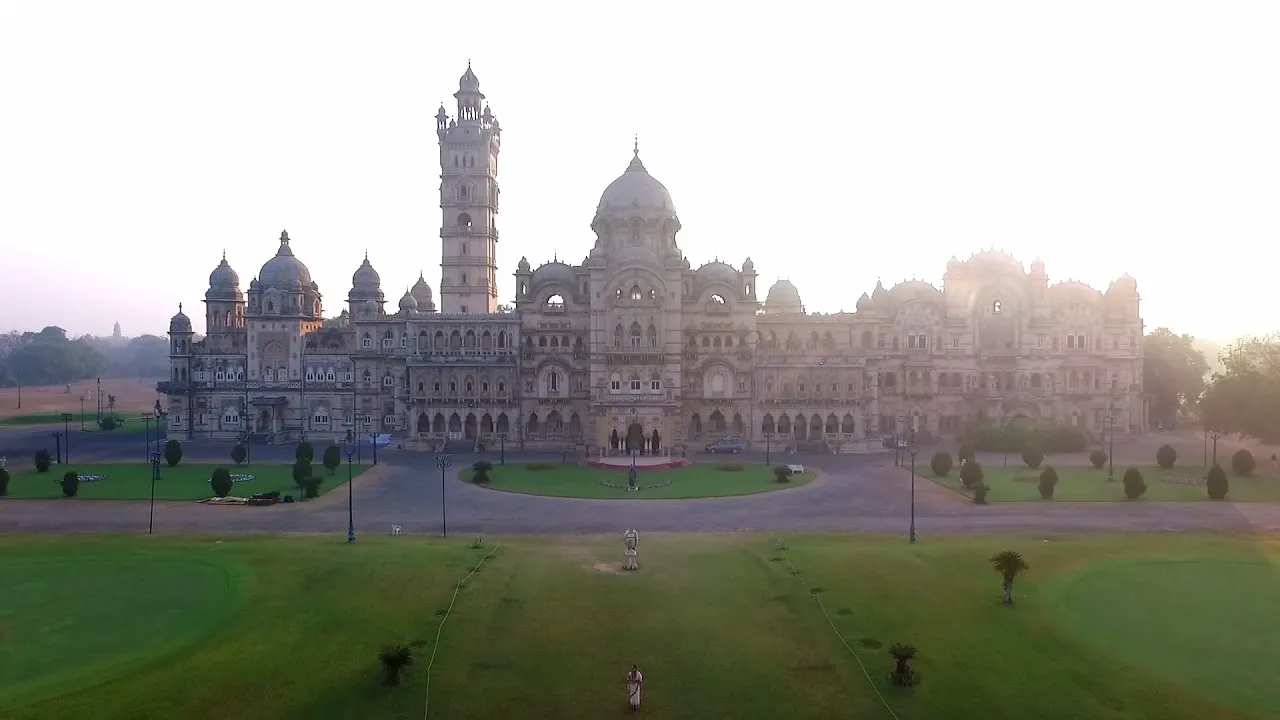 'Jan Gan Man' sung by famous female personalities of Baroda