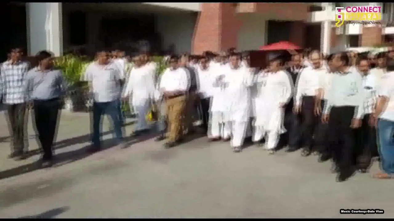 Khushi Shah's body left for wadi wadi crematorium in Vadodara