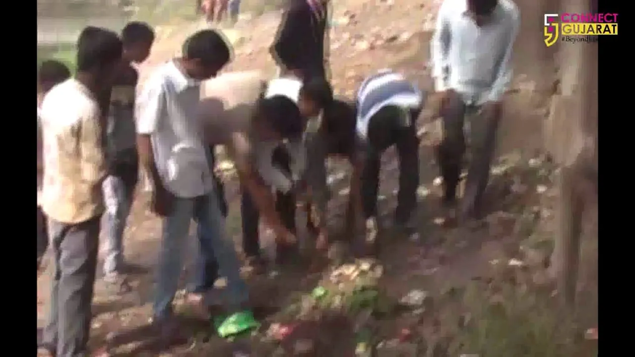 Burned currency notes of 500 and 1000 rs found inside the water of a pond