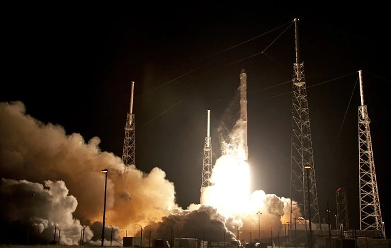 SpaceX successfully launches ISS mission