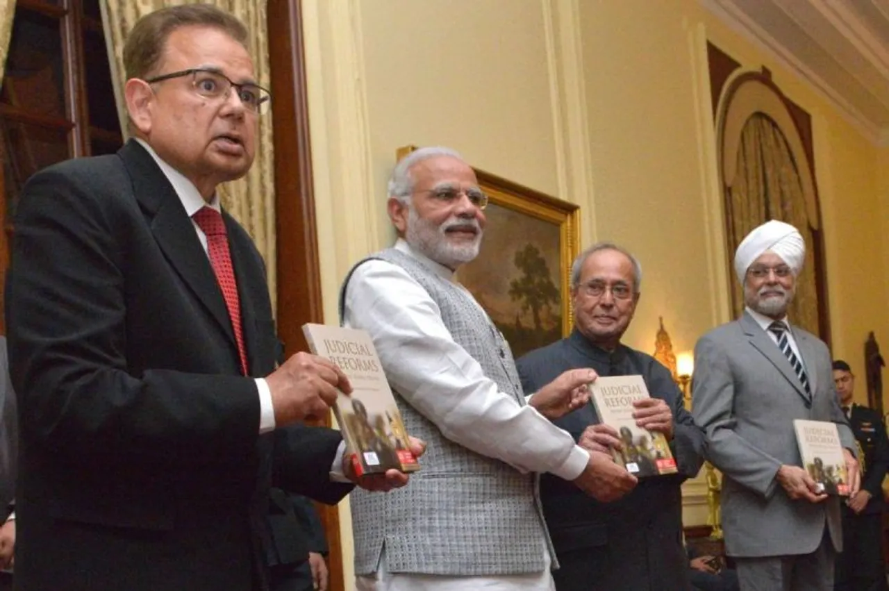 Law universities should keep pace with technological changes: Modi