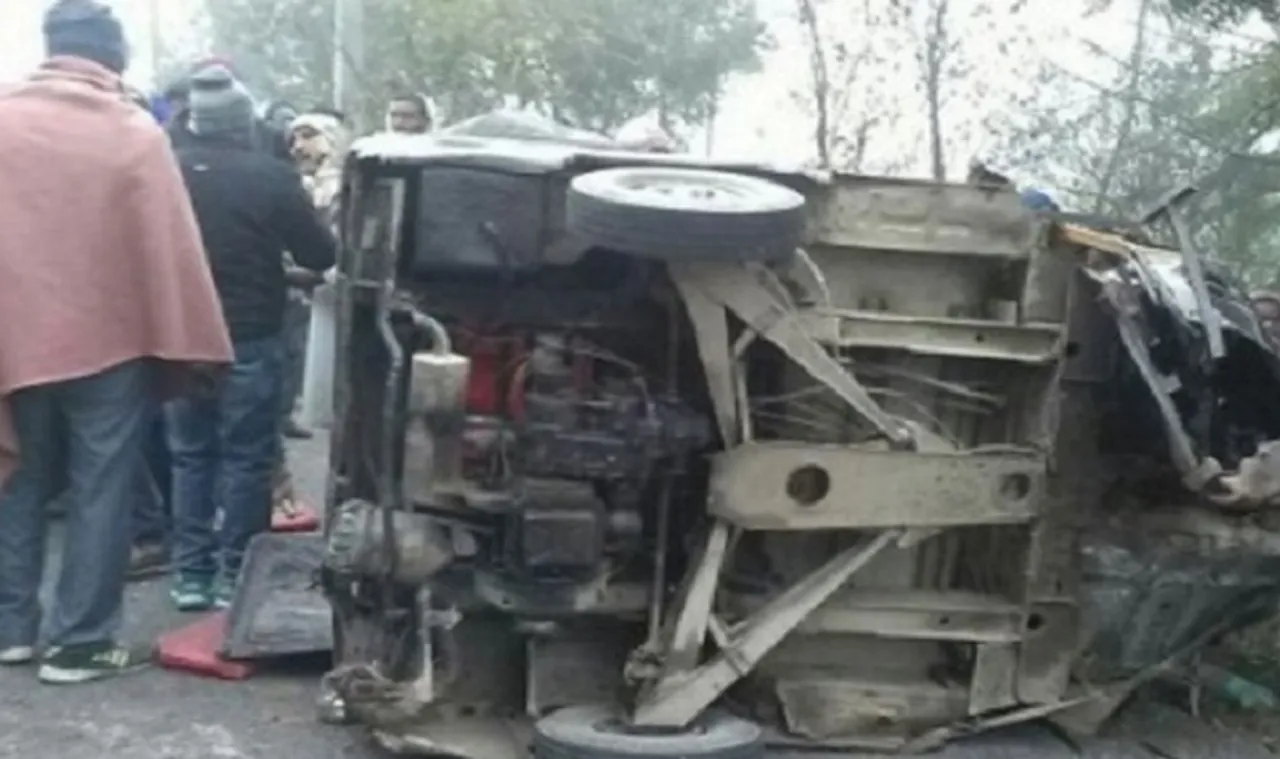 Eight die in Uttar Pradesh road accident