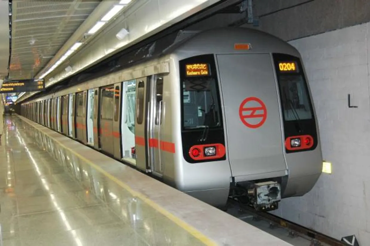 Woman jumps before Metro train at Gurugram, injured